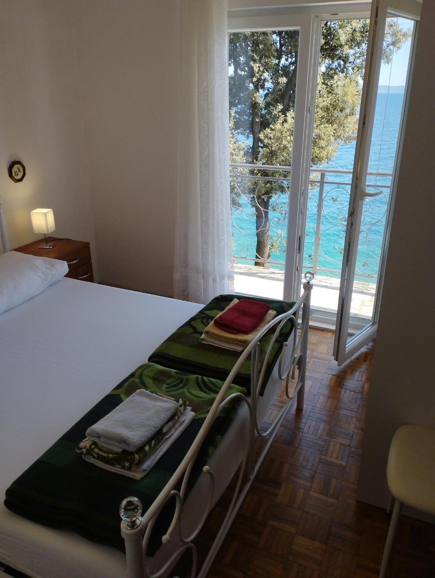 Villa Amarela *