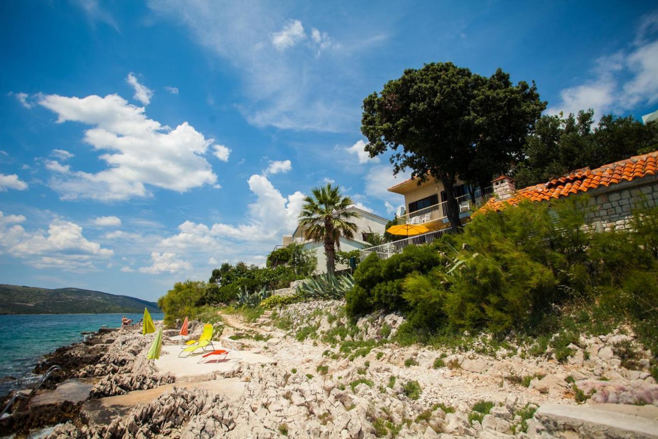 Amarela Villa Seget Vranjica