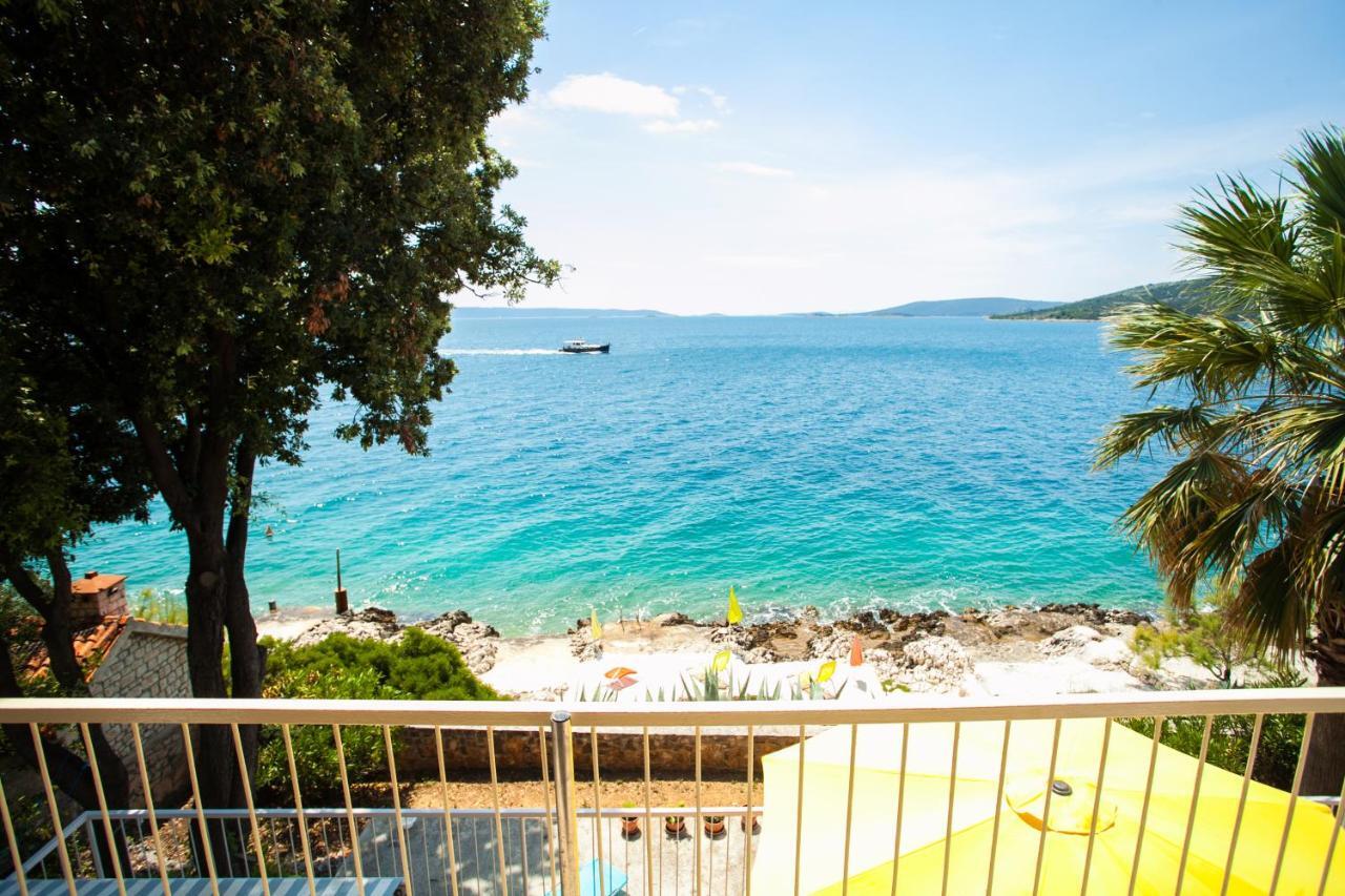 Villa Amarela Seget Vranjica